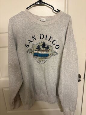 San Diego Graphic Crewneck Sweatshirt - Light Gray.- Camper Van Palm Tree Print